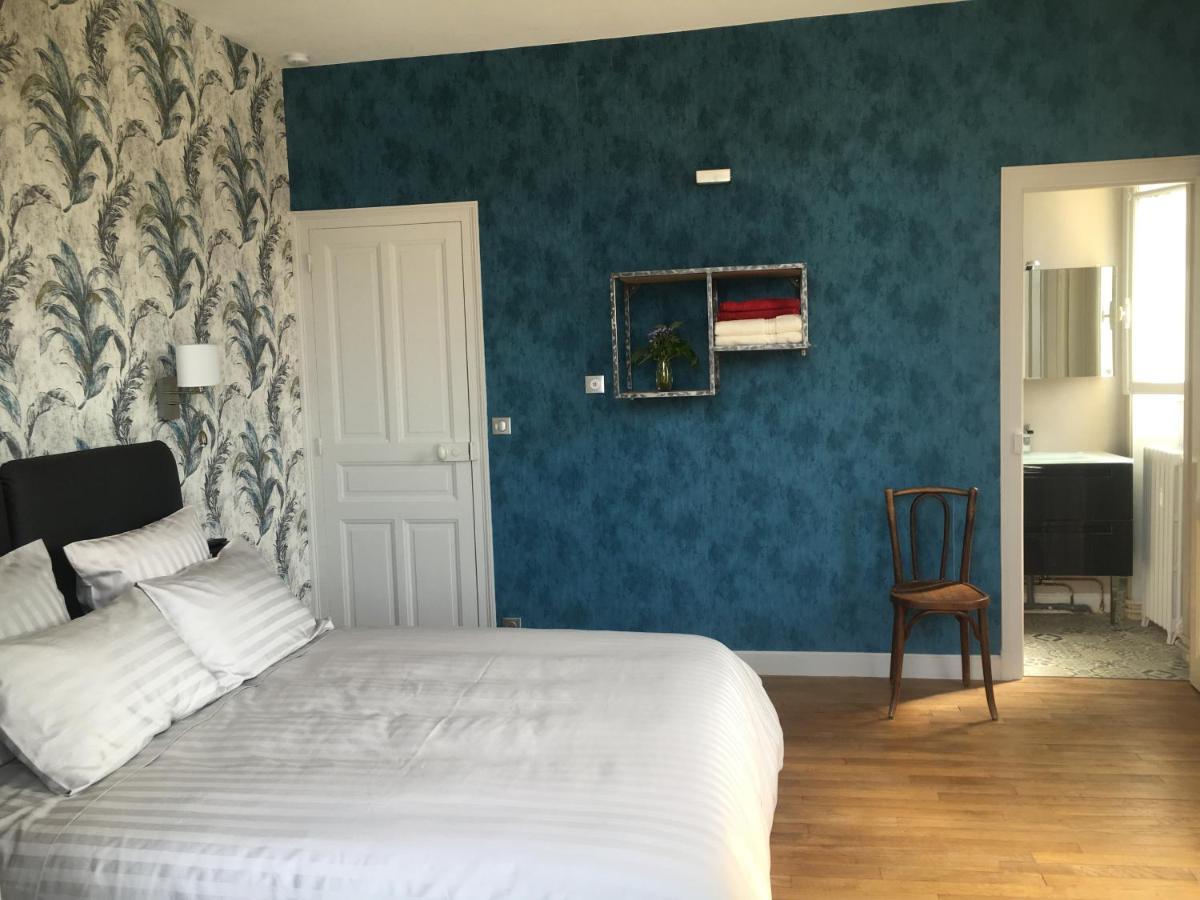 Bed and Breakfast Les Roches Bleues Uzerche Exterior foto